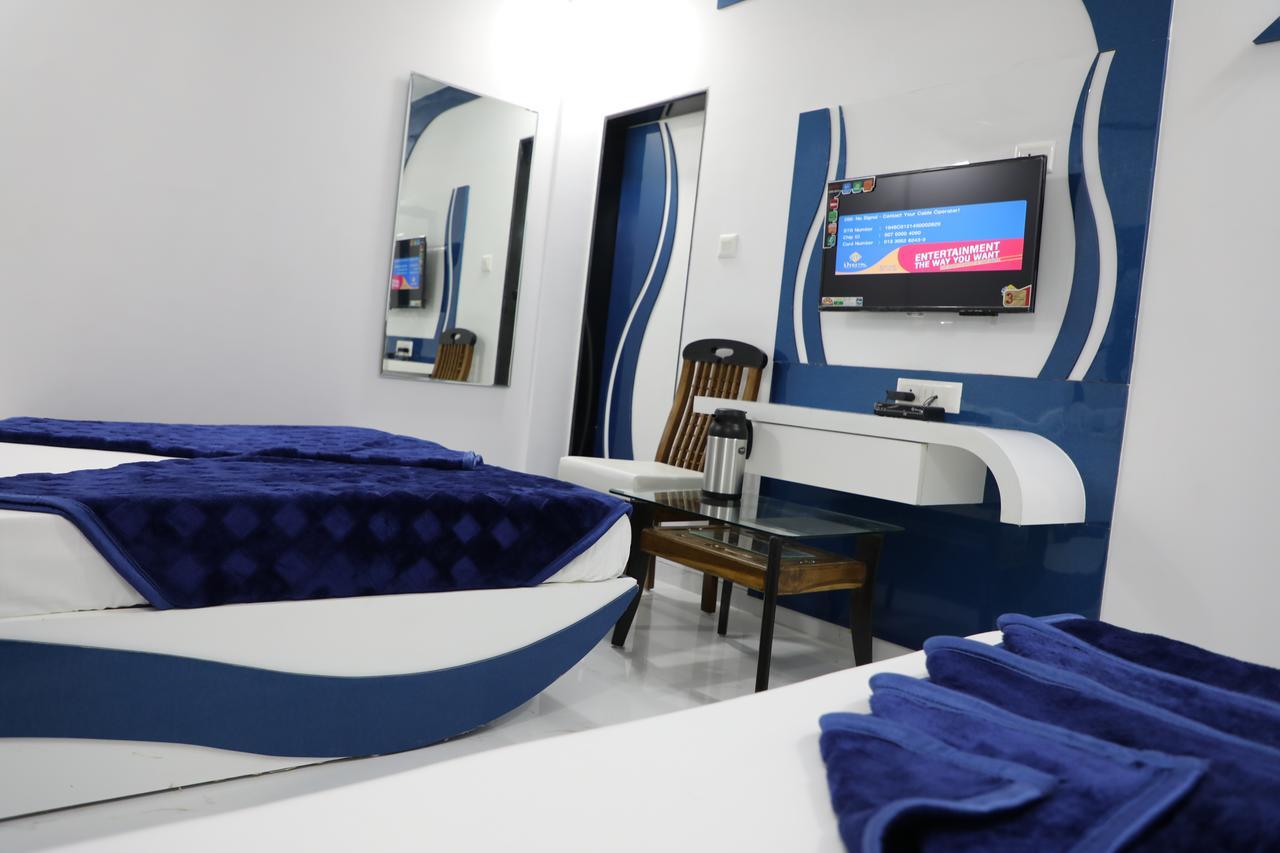 Hotel Pearl Νάβι Μουμπάι Εξωτερικό φωτογραφία