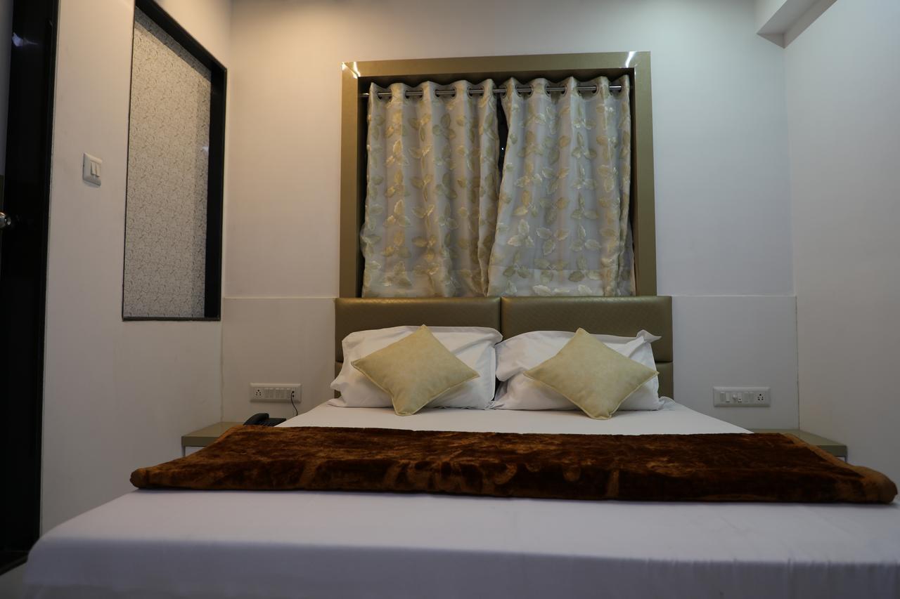 Hotel Pearl Νάβι Μουμπάι Εξωτερικό φωτογραφία