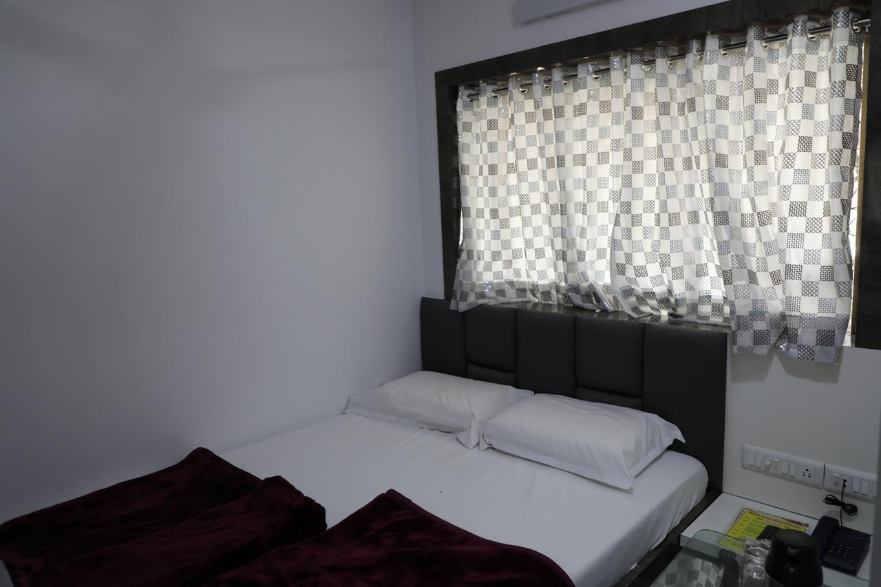 Hotel Pearl Νάβι Μουμπάι Εξωτερικό φωτογραφία