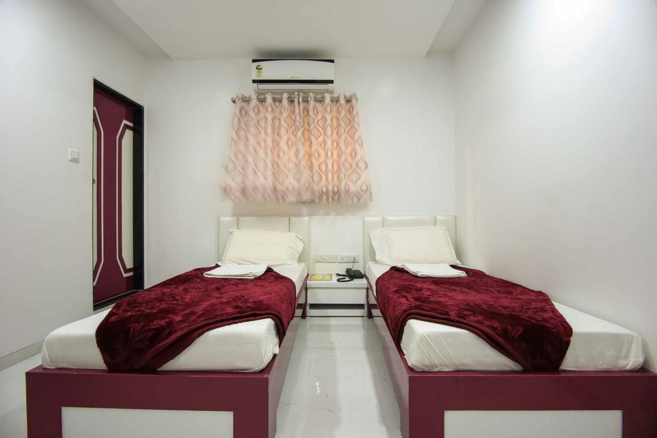 Hotel Pearl Νάβι Μουμπάι Εξωτερικό φωτογραφία
